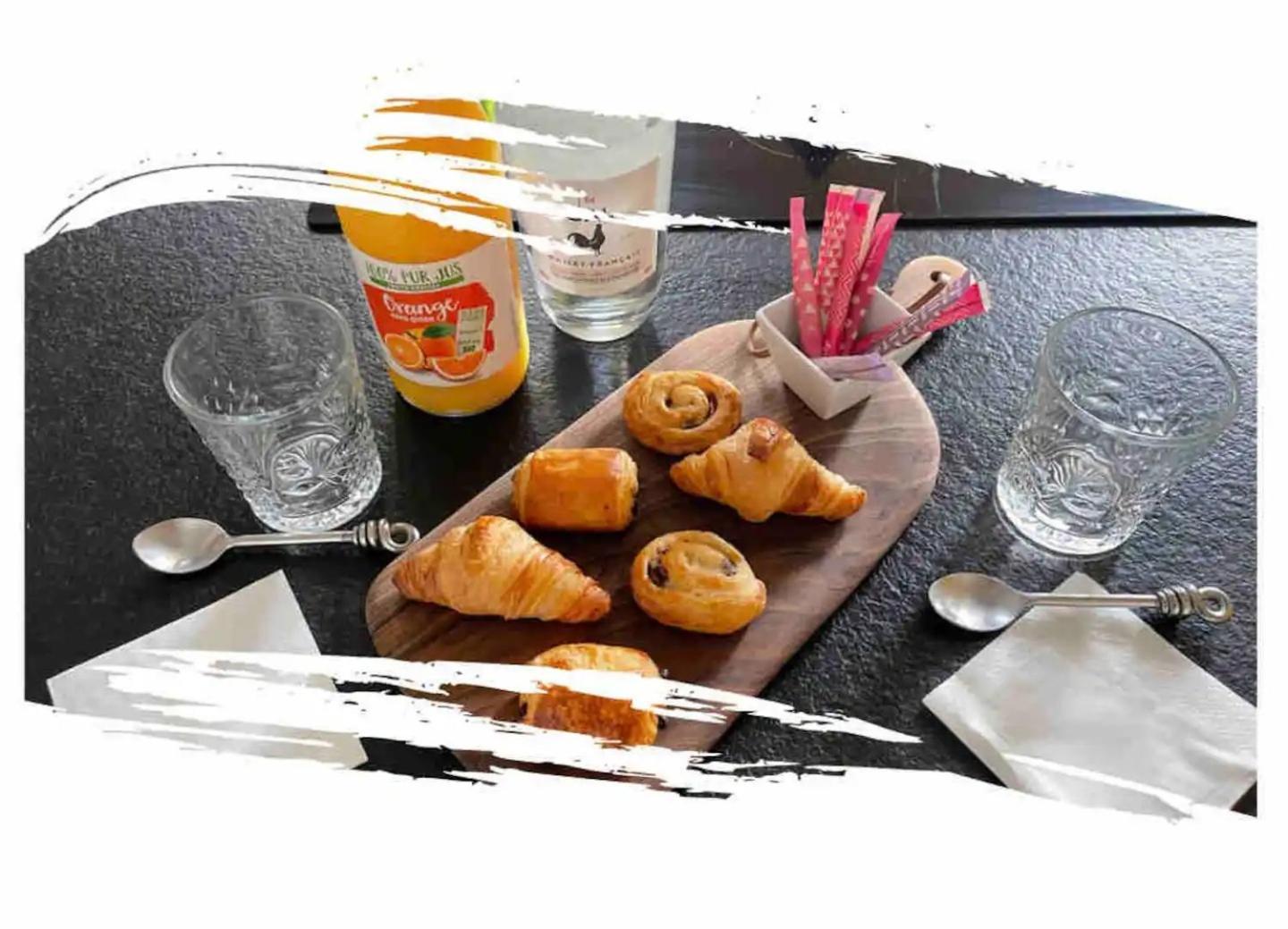마그니 레 홍그레 Chez Les Stephs 아파트 외부 사진